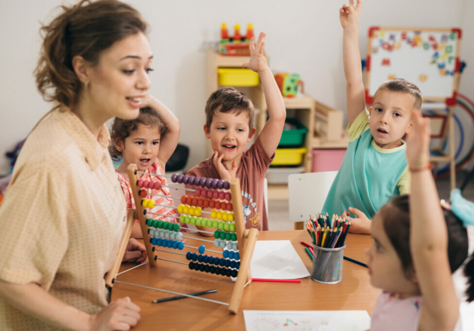 Kids answering a teachers question